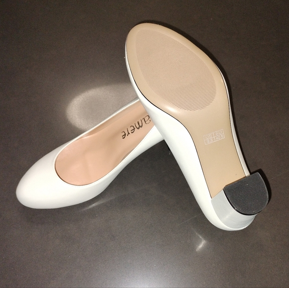 NWT Castamere High Heels Round Toe Pump in PU White - Picture 11 of 12